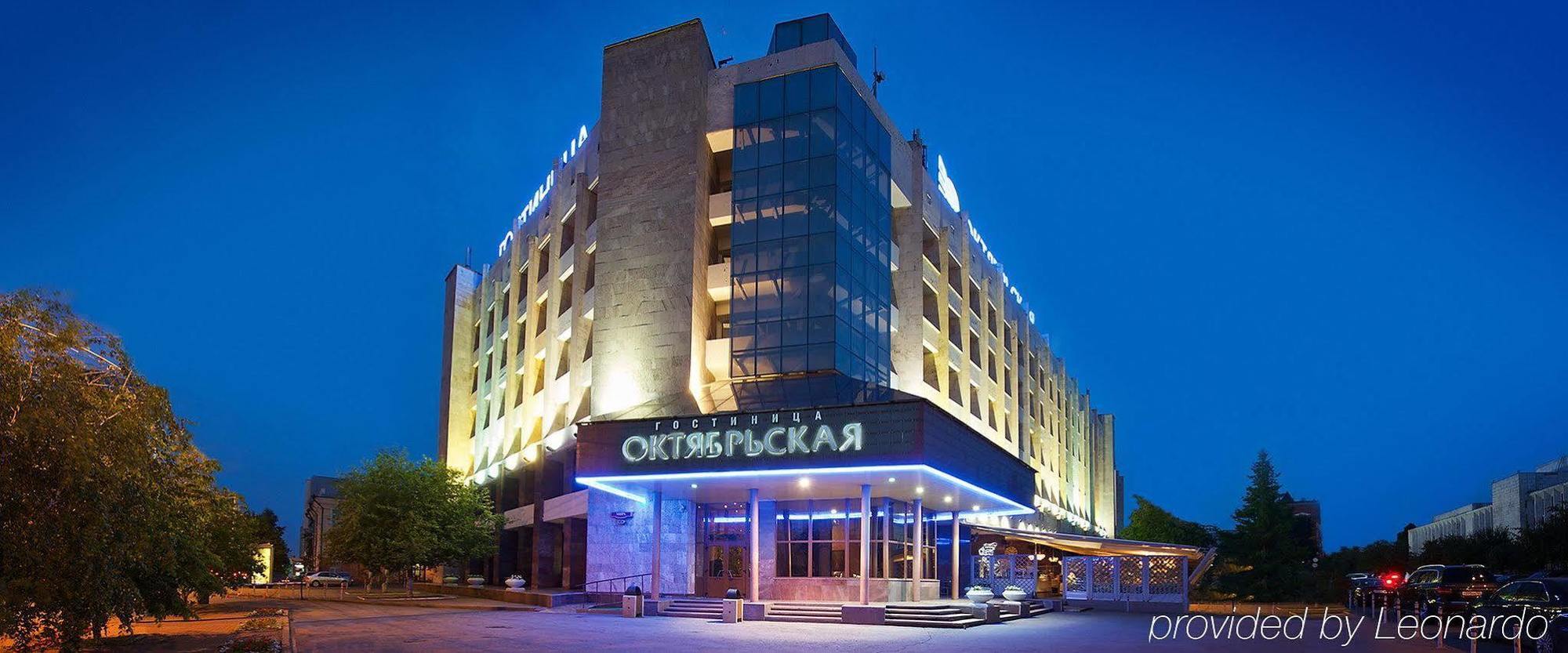 Oktyabrskaya Hotel Krasnojarsk Exterior foto